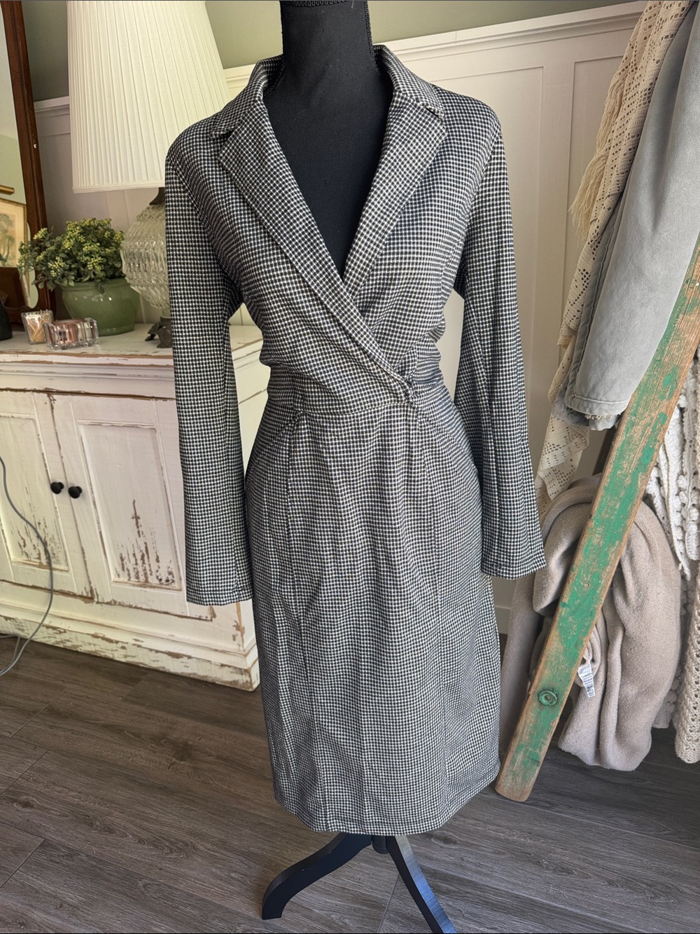 Max Studio Fall Long Sleeve Dress - M